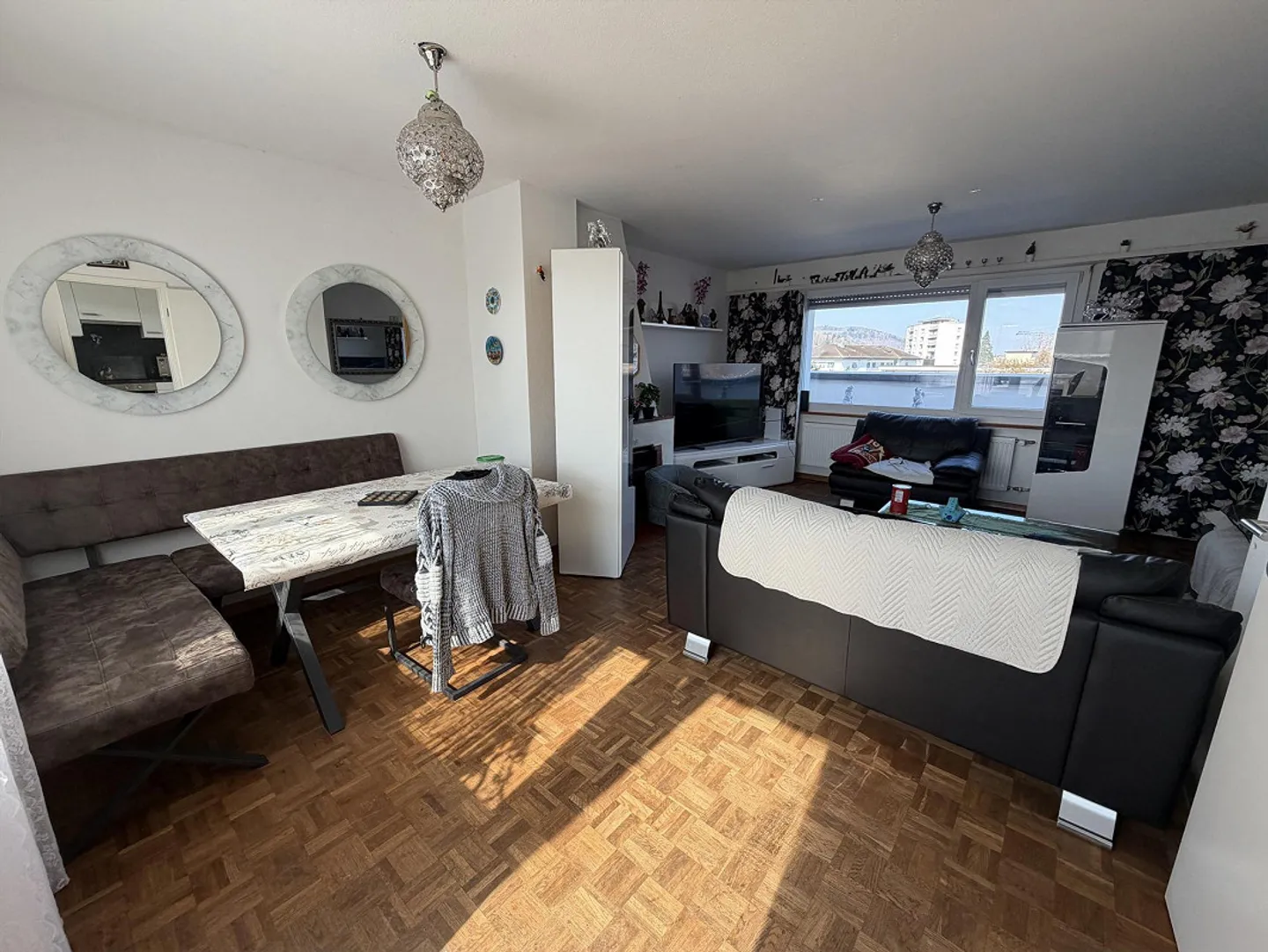 Ampio appartamento di 3,5 stanze a Dietikon - Foto 6 di 9