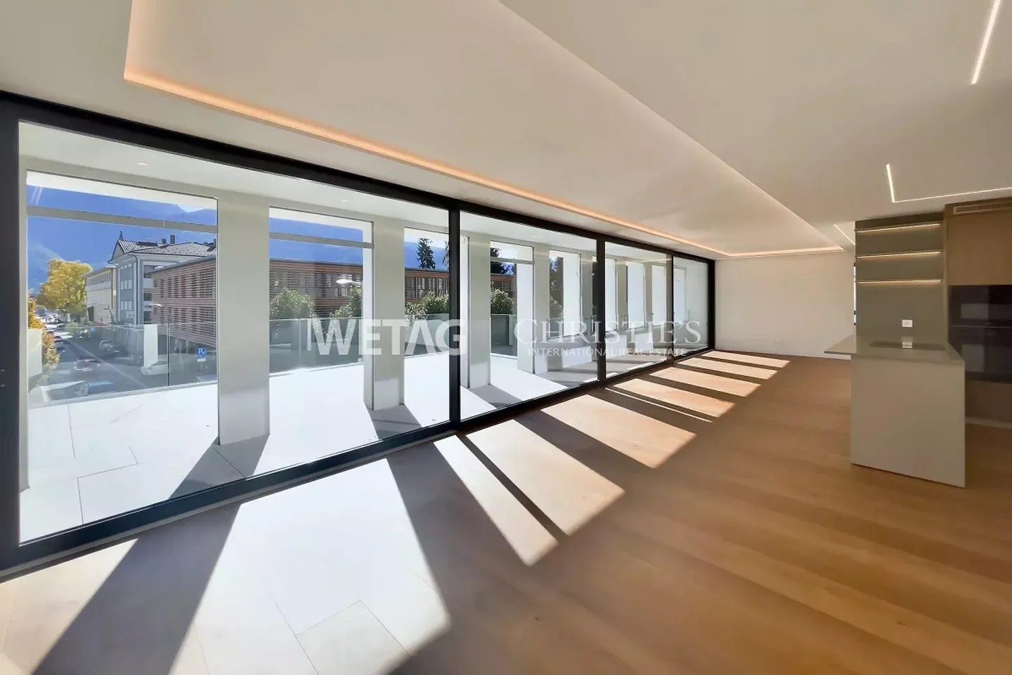Appartamento moderno e di alta qualità di 3,5 locali con terrazza ad Ascona in vendita - Foto 3 di 10