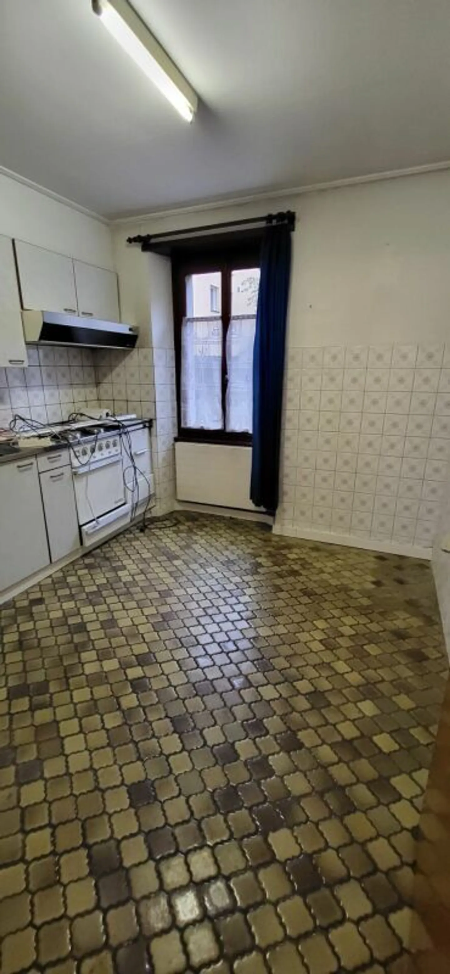 Appartement de 4 pièces à rénover - Foto 7 von 7