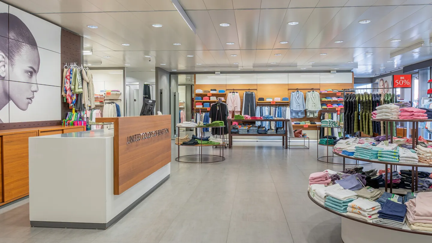 Versatile Commercial Property in the Center of Visp - Photo 4 of 6