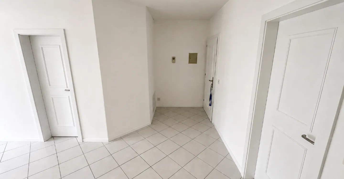 Charming 2.5 rooms in the heart of Porrentruy - Photo 3 of 12