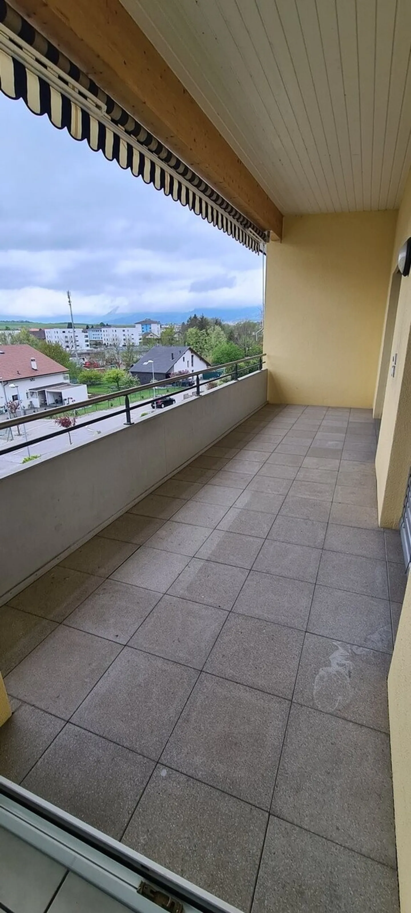 Charming 3.5 rooms in a very family-friendly neighborhood - Photo 10 of 12