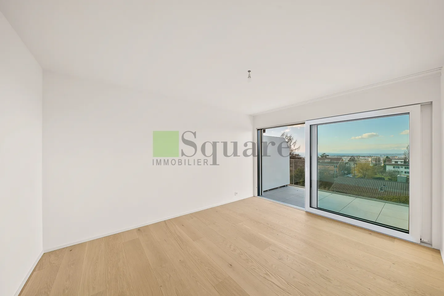 NEW, Magnificent penthouse apartment with 3.5 rooms and lake view - Photo 8 of 13