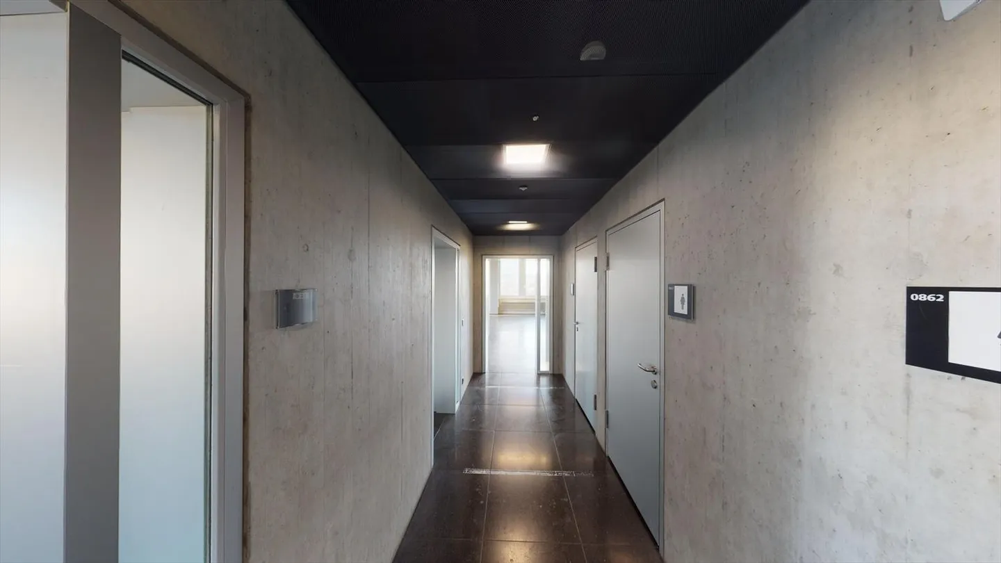 Il tuo nuovo ufficio al 12° piano - Lavorare con una vista panoramica a Winterthur! - Foto 6 di 8