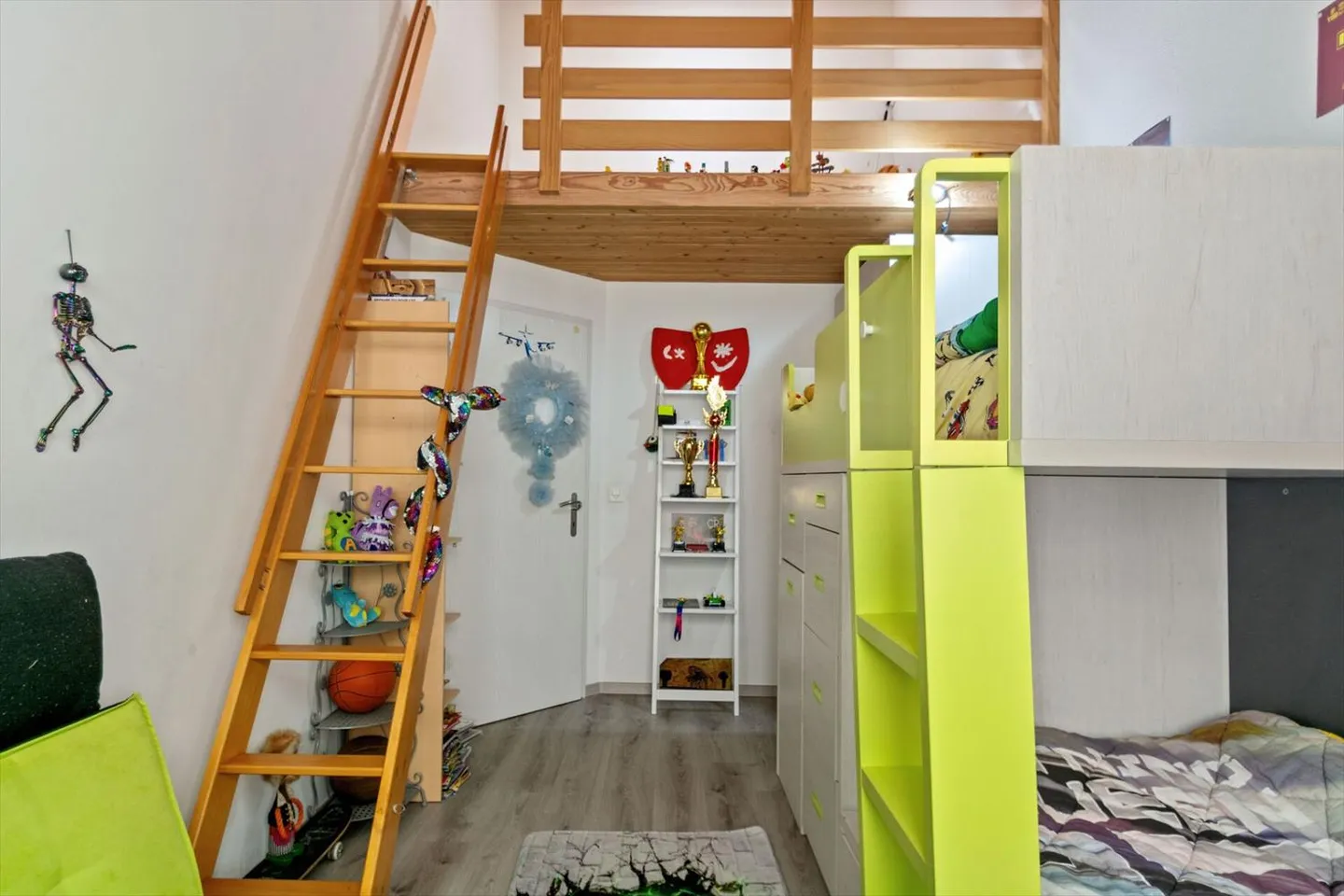 Sankt-Imier, Duplex with 4.5 rooms, balcony and parking - Photo 9 of 13