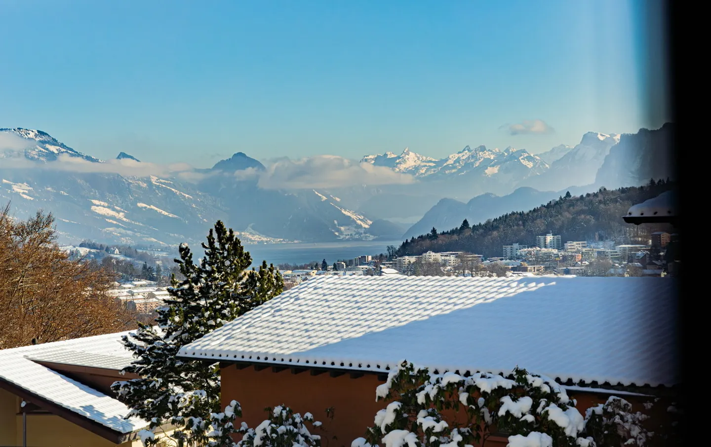 Vie moderne en périphérie - Photo 3 sur 4