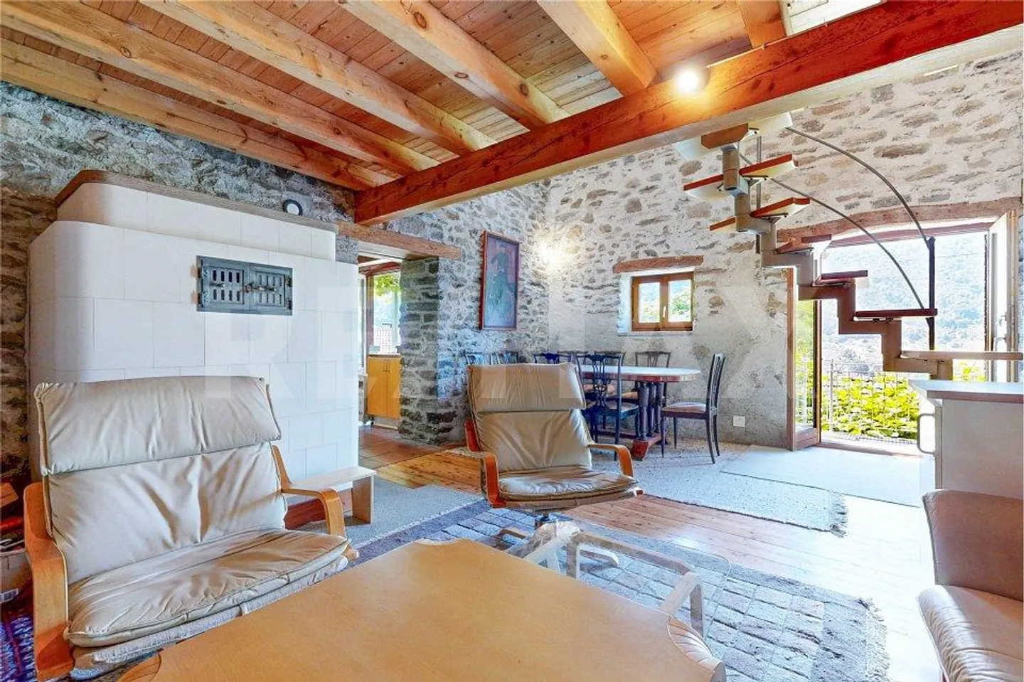 Affascinante casa in pietra con terrazza - Foto 6 di 13