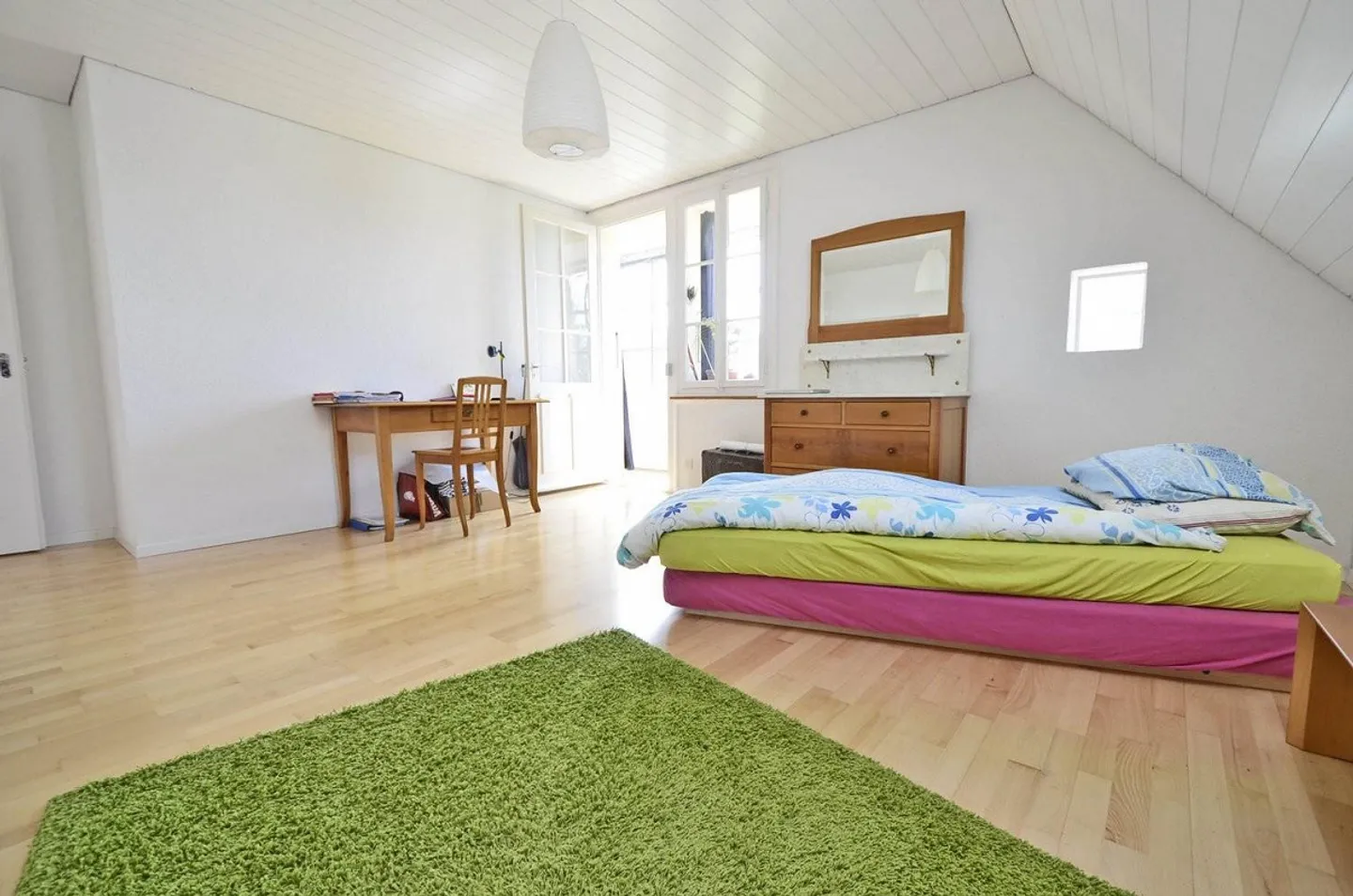 5.5 Zimmer-Einfamilienhau mit grosszügigem Garten - Foto 7 von 11