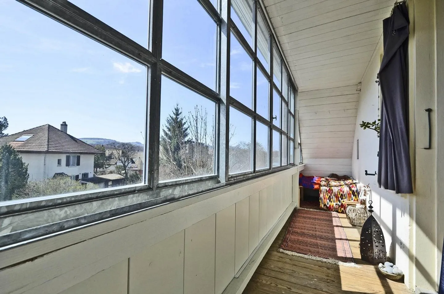 5.5 Zimmer-Einfamilienhau mit grosszügigem Garten - Foto 9 von 11