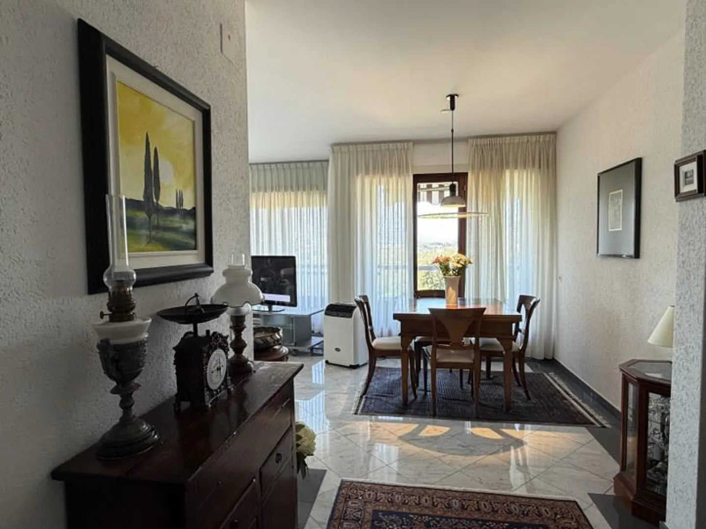 ELEGANTE DACHGESCHOSSWOHNUNG MIT PANORAMATERRASSE UND SEEBLICK - Foto 7 von 13