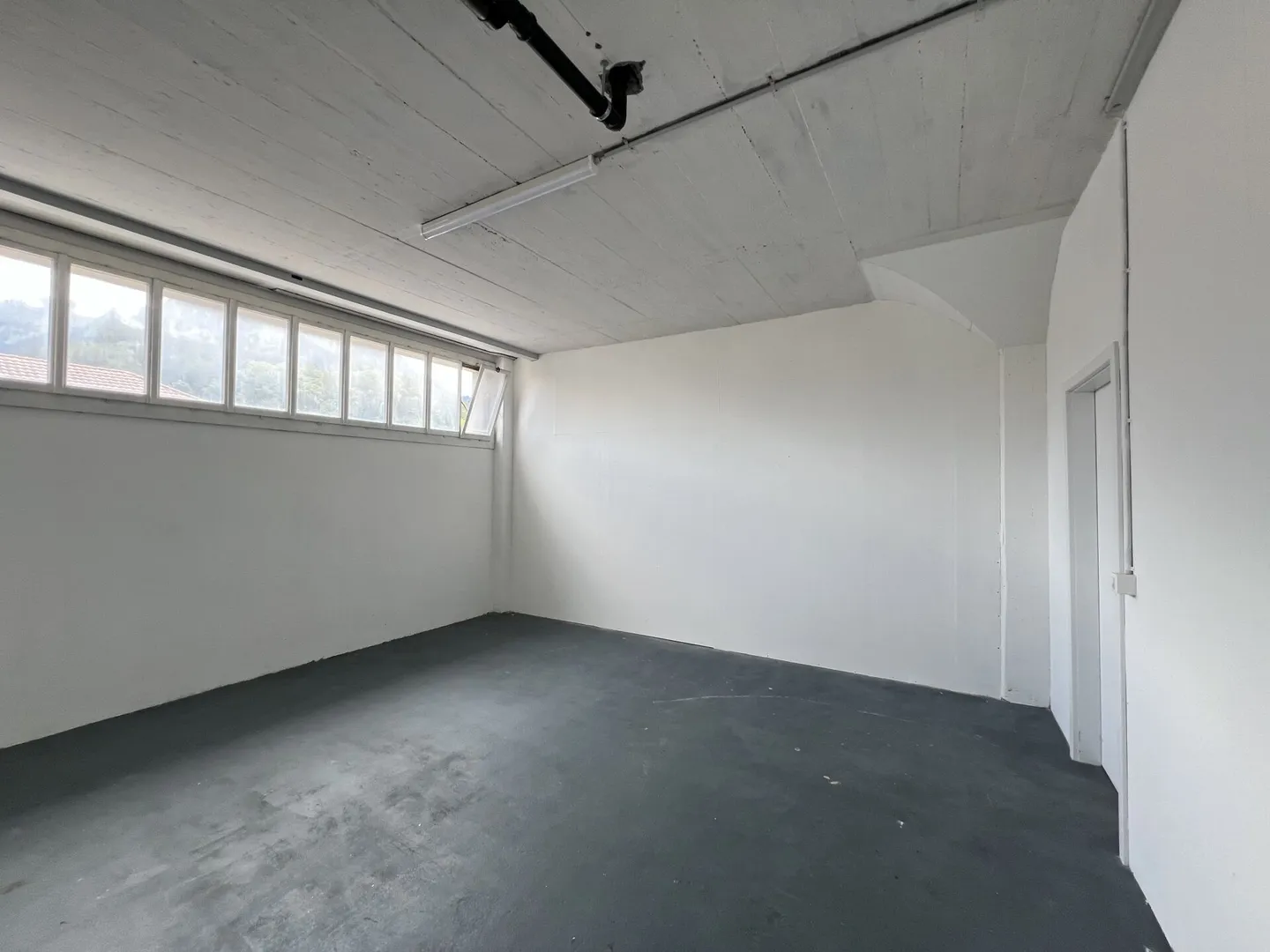 Gewerbe- / Lagerfläche 36m² in Zentrum von Interlaken - Foto 2 von 4