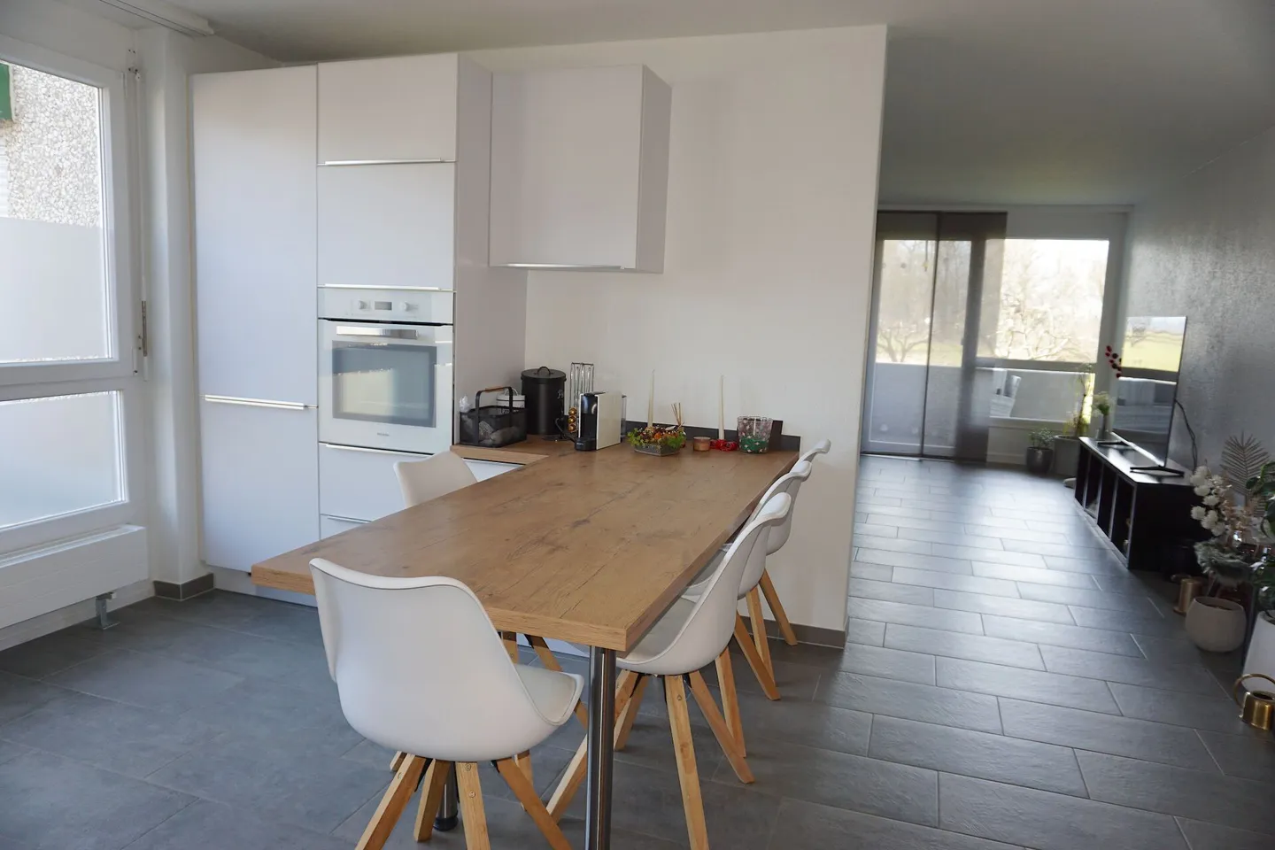 ARI-259 - Very nice renovated 4.5 room apartment in Courroux - Photo 2 of 17
