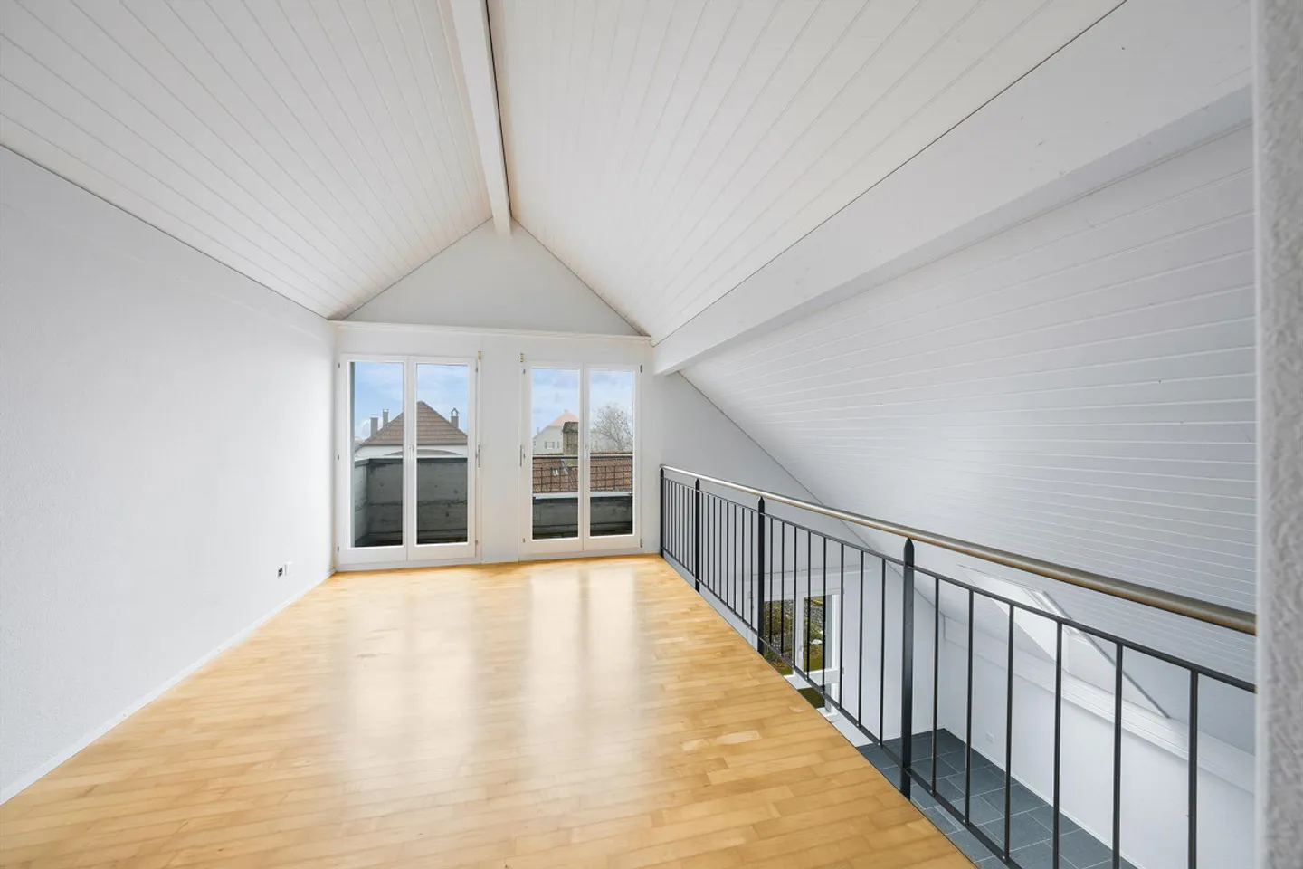 Maisonette spacieuse avec balcons - Photo 7 sur 13