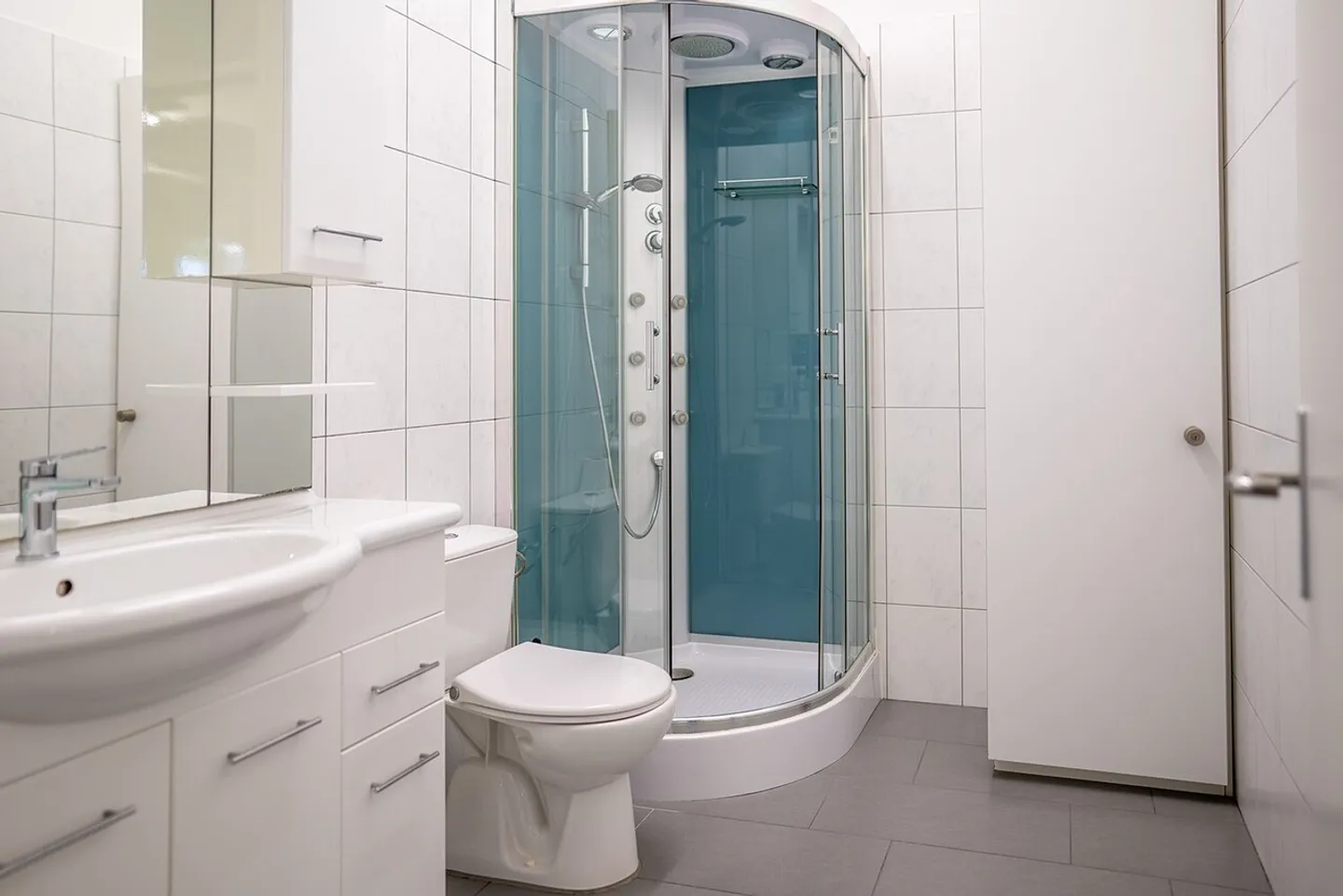 Baslerpark - business as unusual - Photo 9 of 12