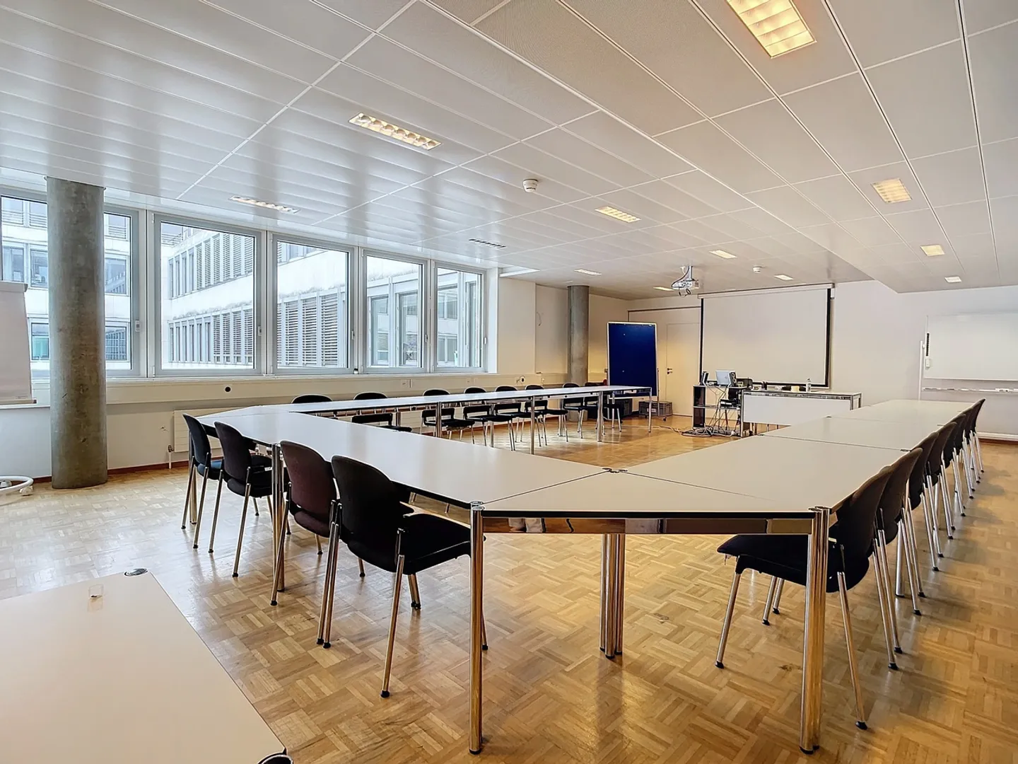 VERWALTUNGSFLÄCHE VON CA. 490 M² IM 4. STOCK - SÜDOSTFLÜGEL - Foto 9 von 15