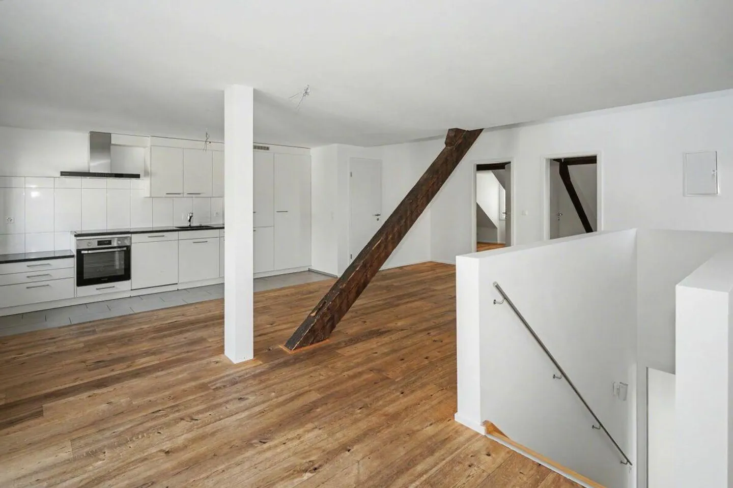 Moderne Attikawohnung in Binningen - Foto 1 von 6