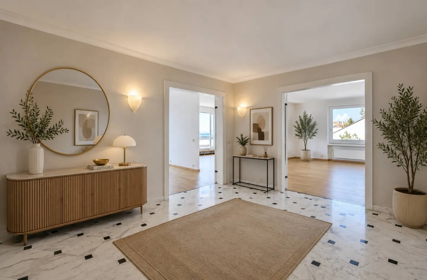 Geräumiges Penthouse mit Seeblick - Foto 2 von 8