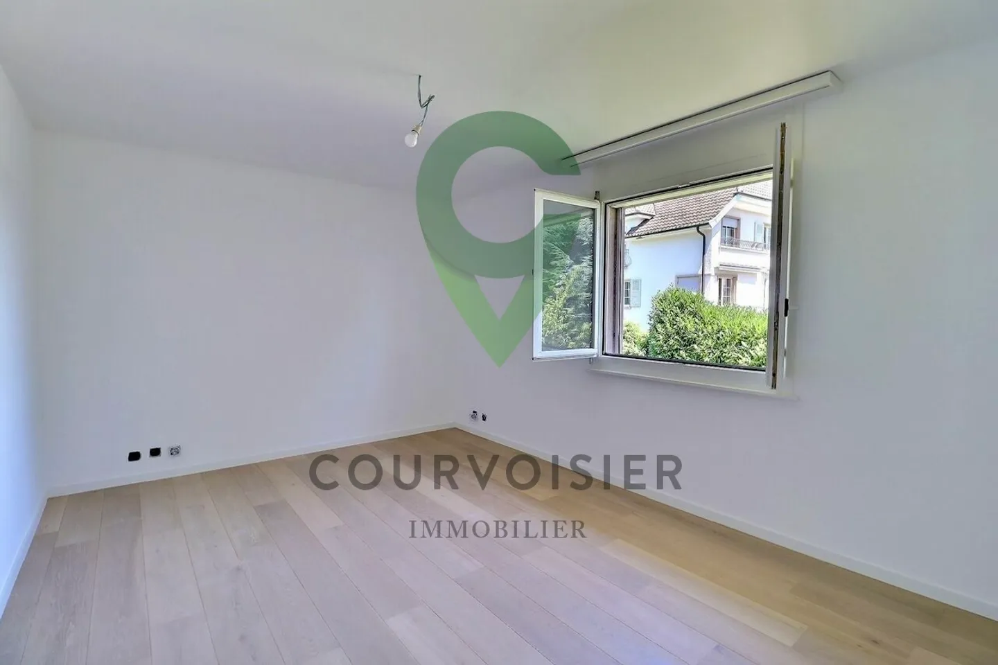 Magnifico appartamento di 2,5 locali ristrutturato con gusto a Pully - Foto 4 di 9