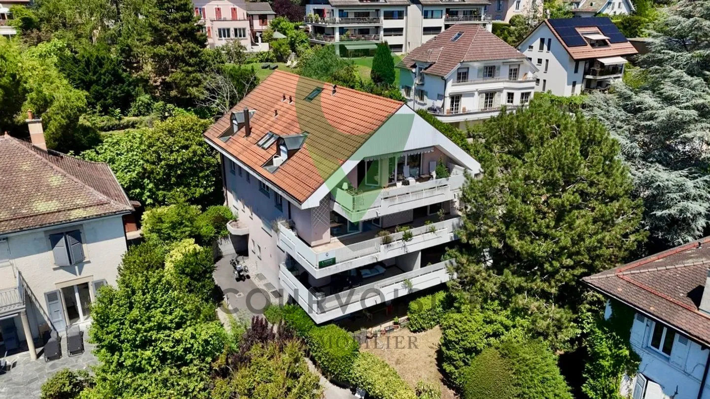Magnifico appartamento di 2,5 locali ristrutturato con gusto a Pully - Foto 8 di 9