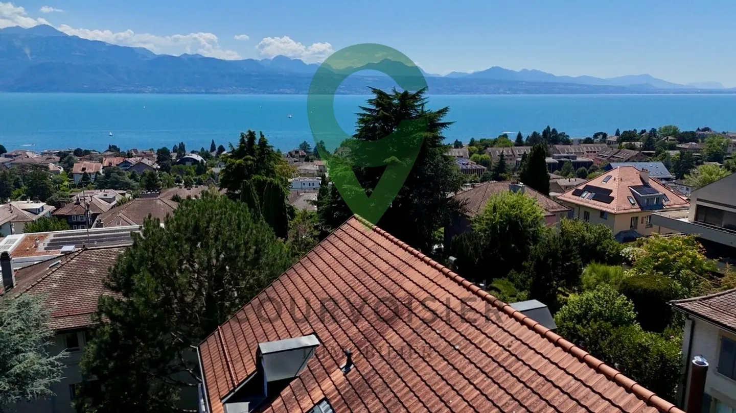 Magnifico appartamento di 2,5 locali ristrutturato con gusto a Pully - Foto 9 di 9
