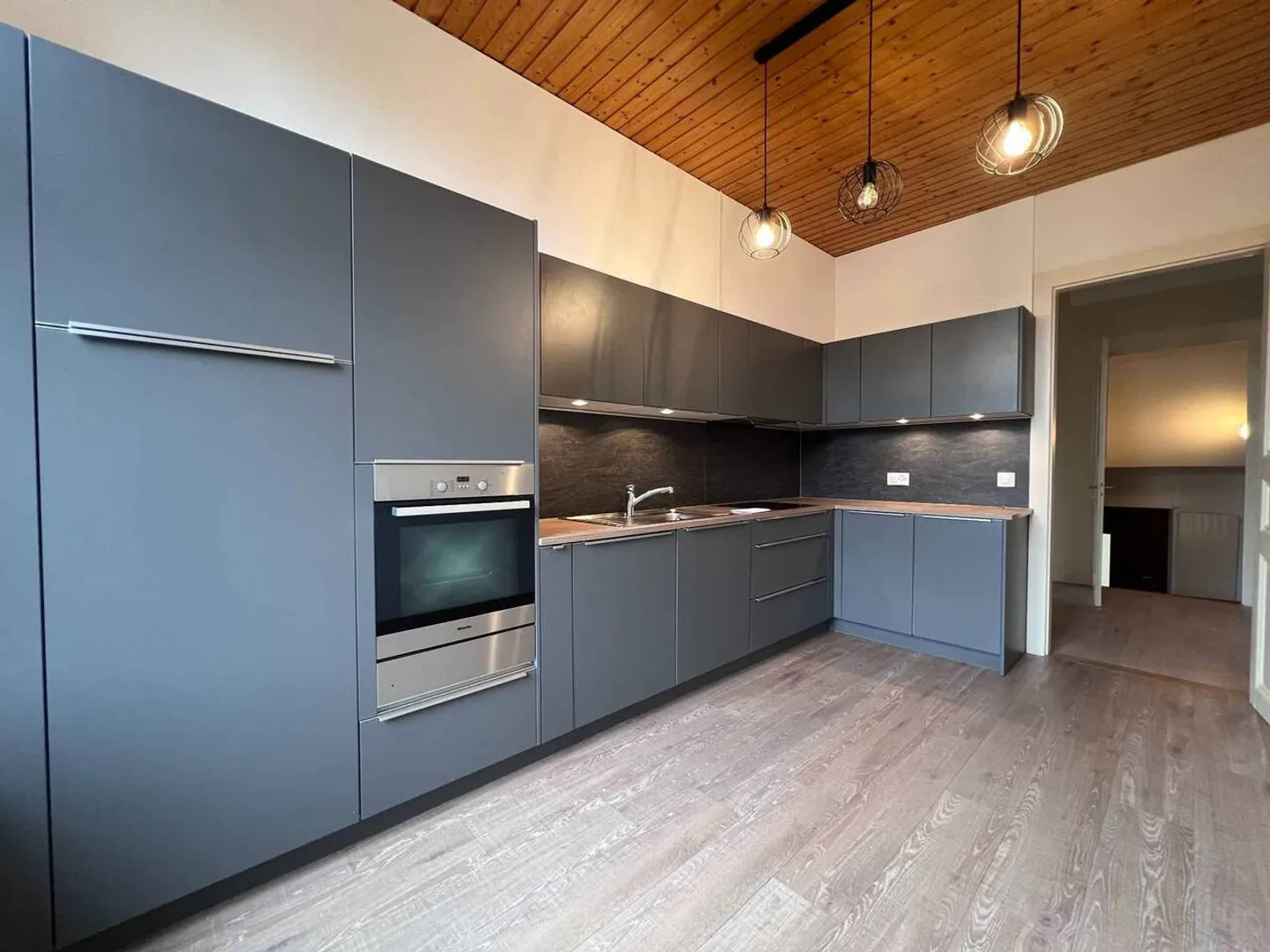 Geräumige Wohnung mit großer Terrasse - Foto 9 von 13