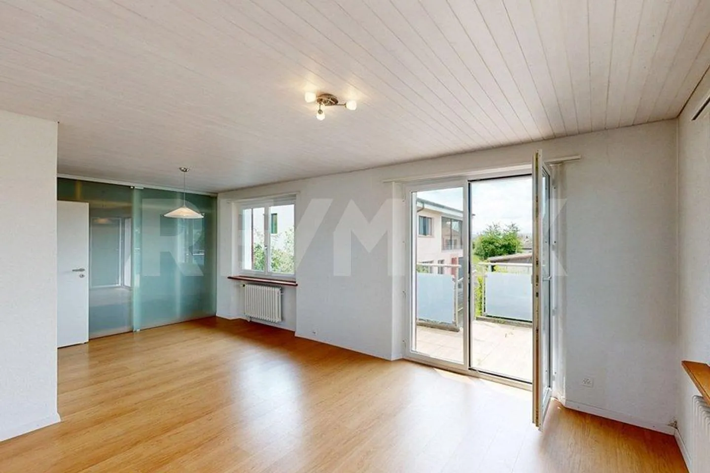 Maison individuelle de 5 pièces avec pergola couverte et jardin d'hiver - Photo 9 sur 13