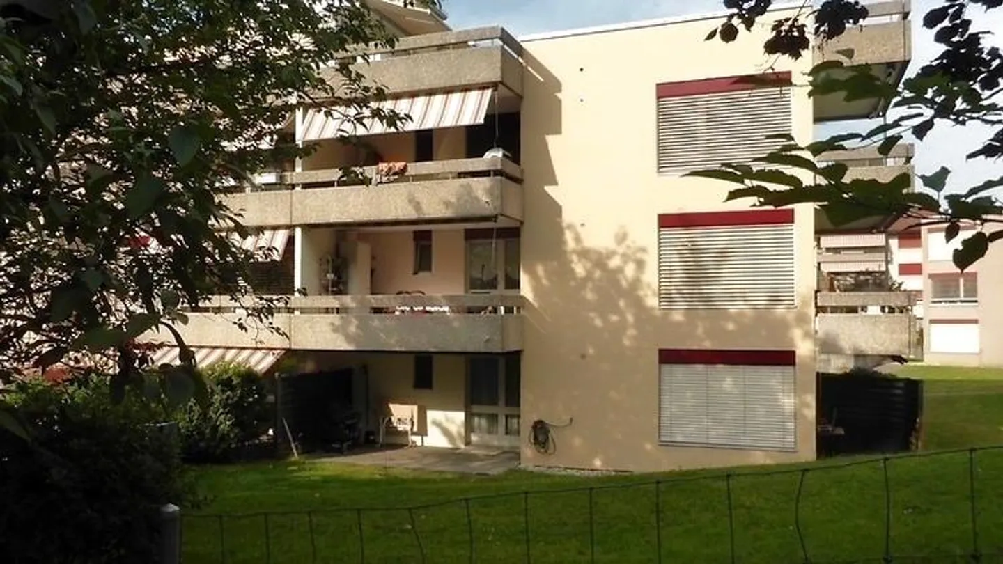 APPARTEMENT 1½ PIÈCE À KIRCHBERG (BE), MEUBLÉ - Photo 7 sur 9
