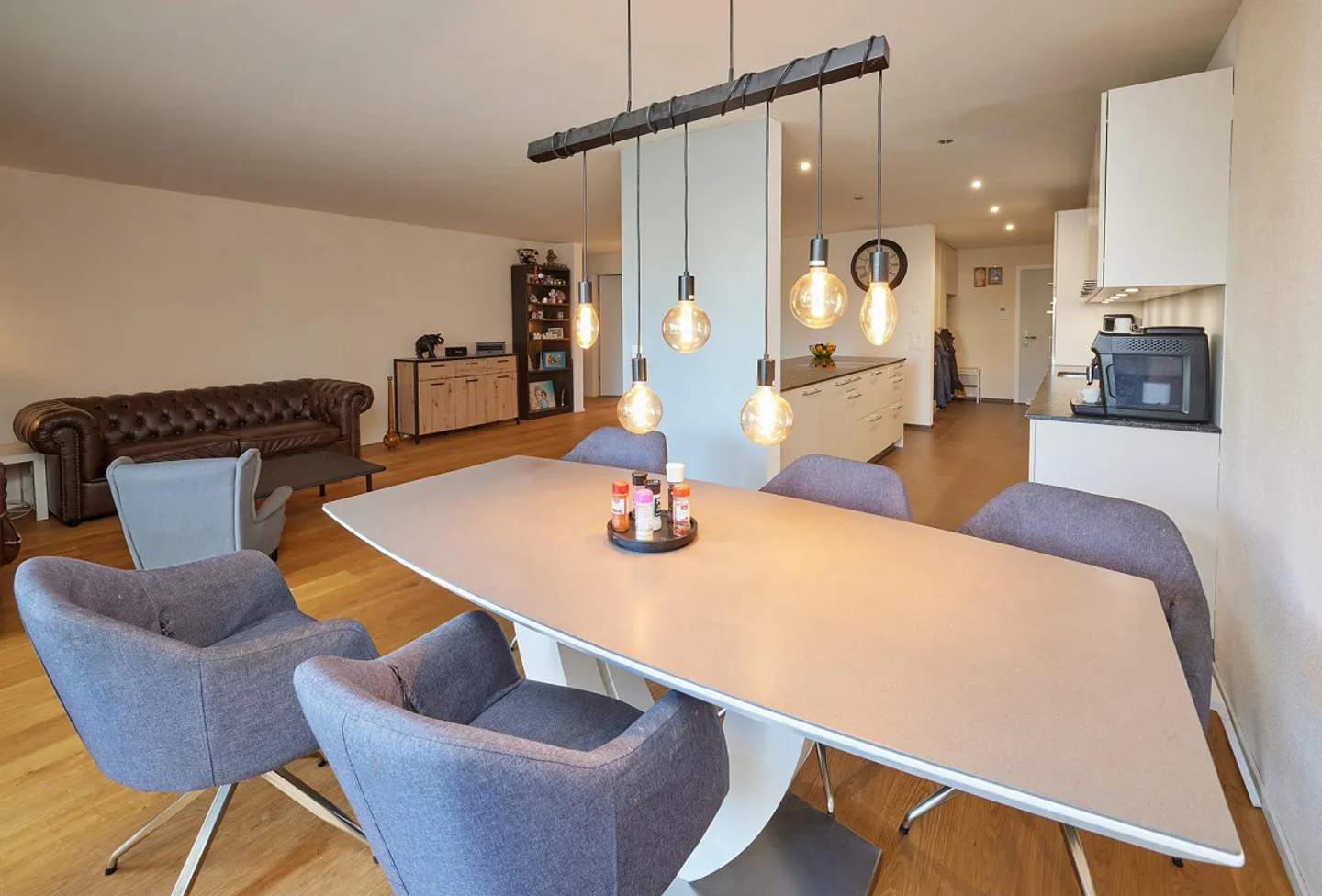 Moderne Wohnung mit Garten in Dotzigen - Foto 5 von 26