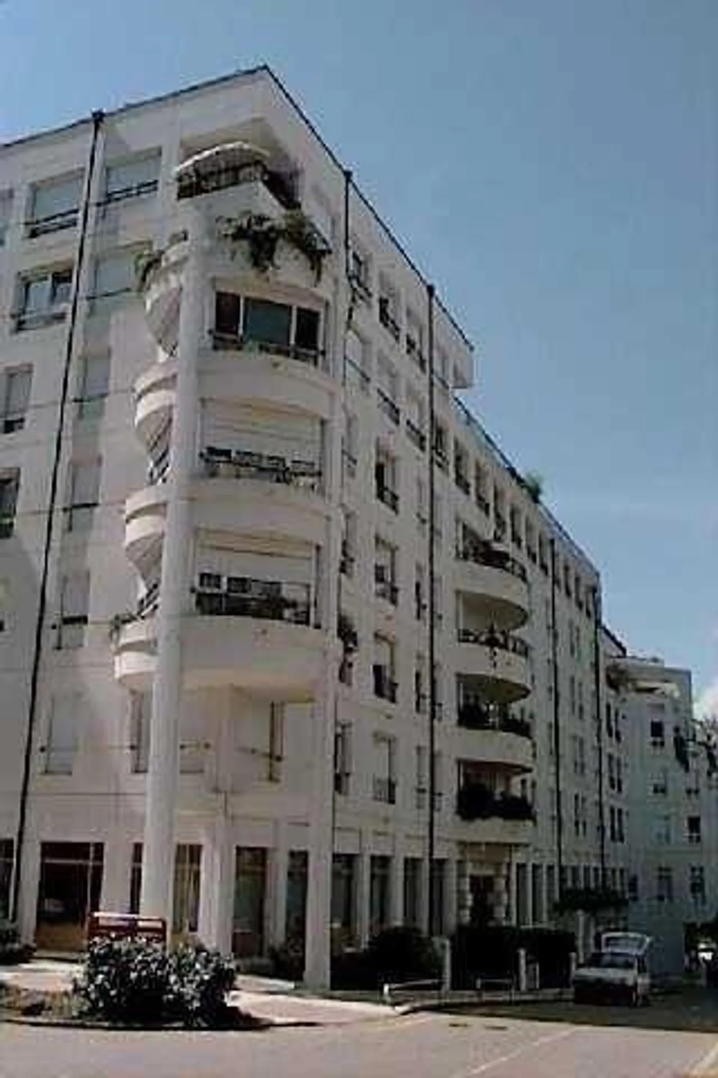 Appartement Central avec Commodités - Photo 2 sur 3