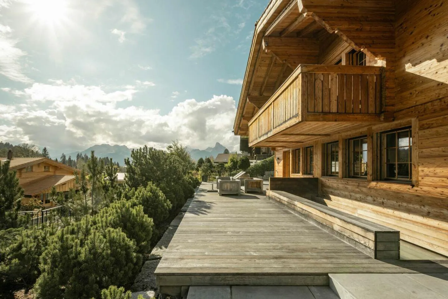 Stilvolles Chalet mit modernem Alpencharme in Schönried - Foto 1 von 21