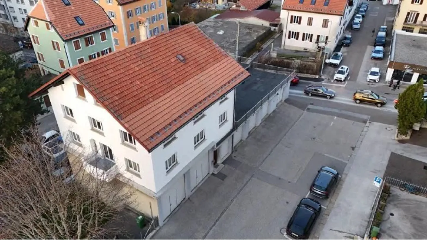 Edificio di rendimento con potenziale di sviluppo interessante!! - Foto 12 di 13