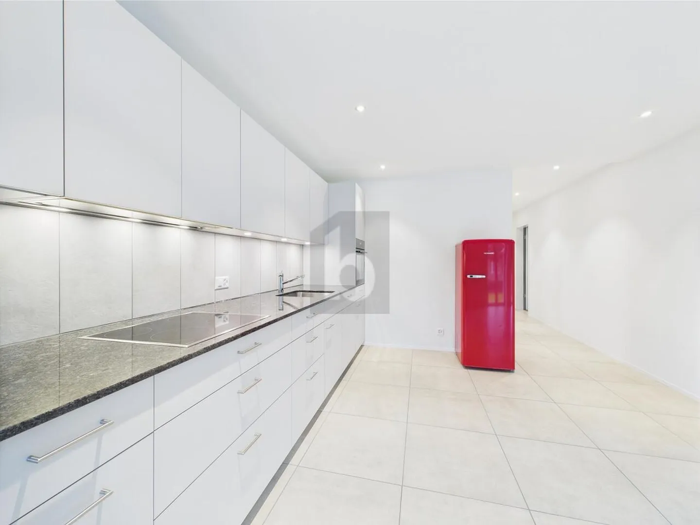 TOP PREIS! GRÖSSZÜGIG UND ZENTRAL - Foto 4 von 6