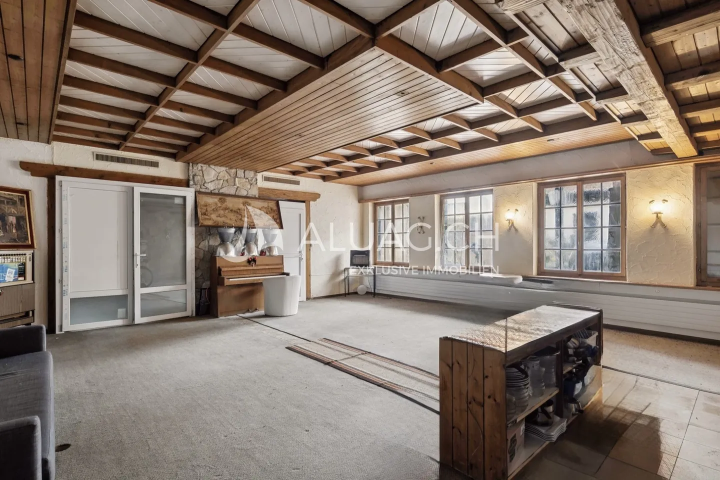 MAISON AVEC 2 LOFTS À RÉNOVER - Photo 3 sur 8