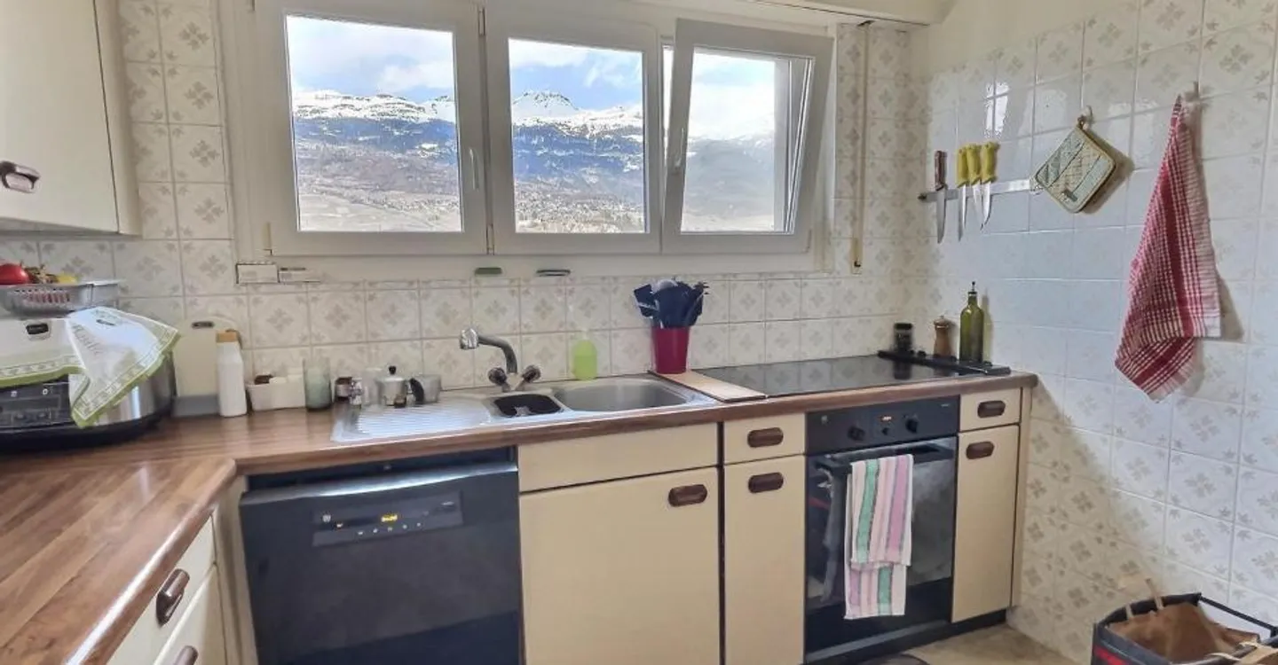 Charmante Attikwohnung mit Aussicht - Foto 7 von 13