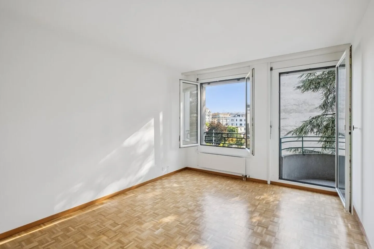 Sublime apartment in a quiet area close to the city center - Photo 7 of 10