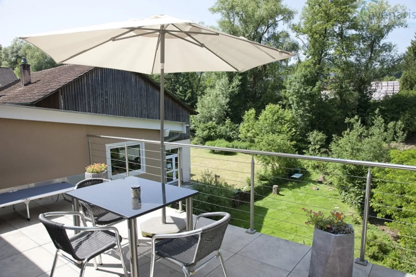 Maison individuelle avec appartement séparé dans un emplacement ensoleillé - Photo 6 sur 17