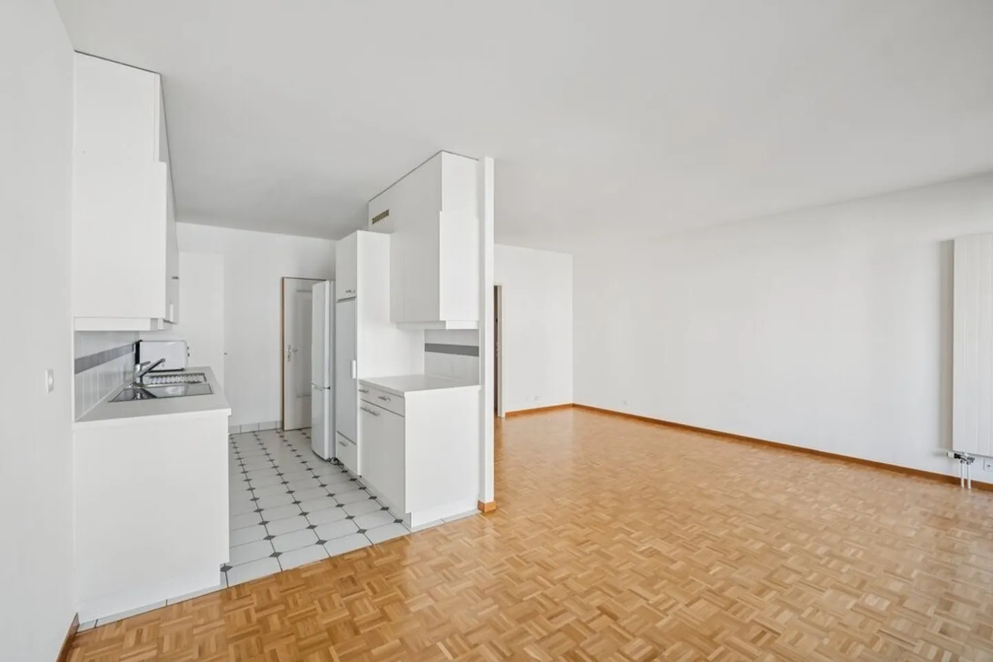 Sublime apartment in a quiet area close to the city center - Photo 4 of 10