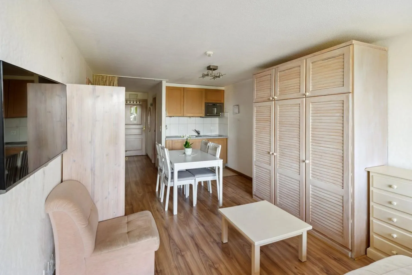 Prächtiges Doppelapartment mit Schwimmbad - Foto 6 von 13