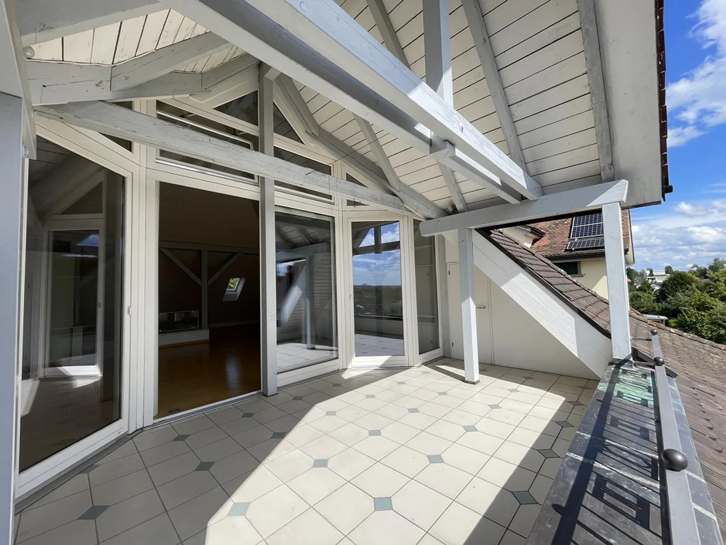 Living with a View: Spacious 4.5-Room Maisonette Apartment... - Photo 7 of 12