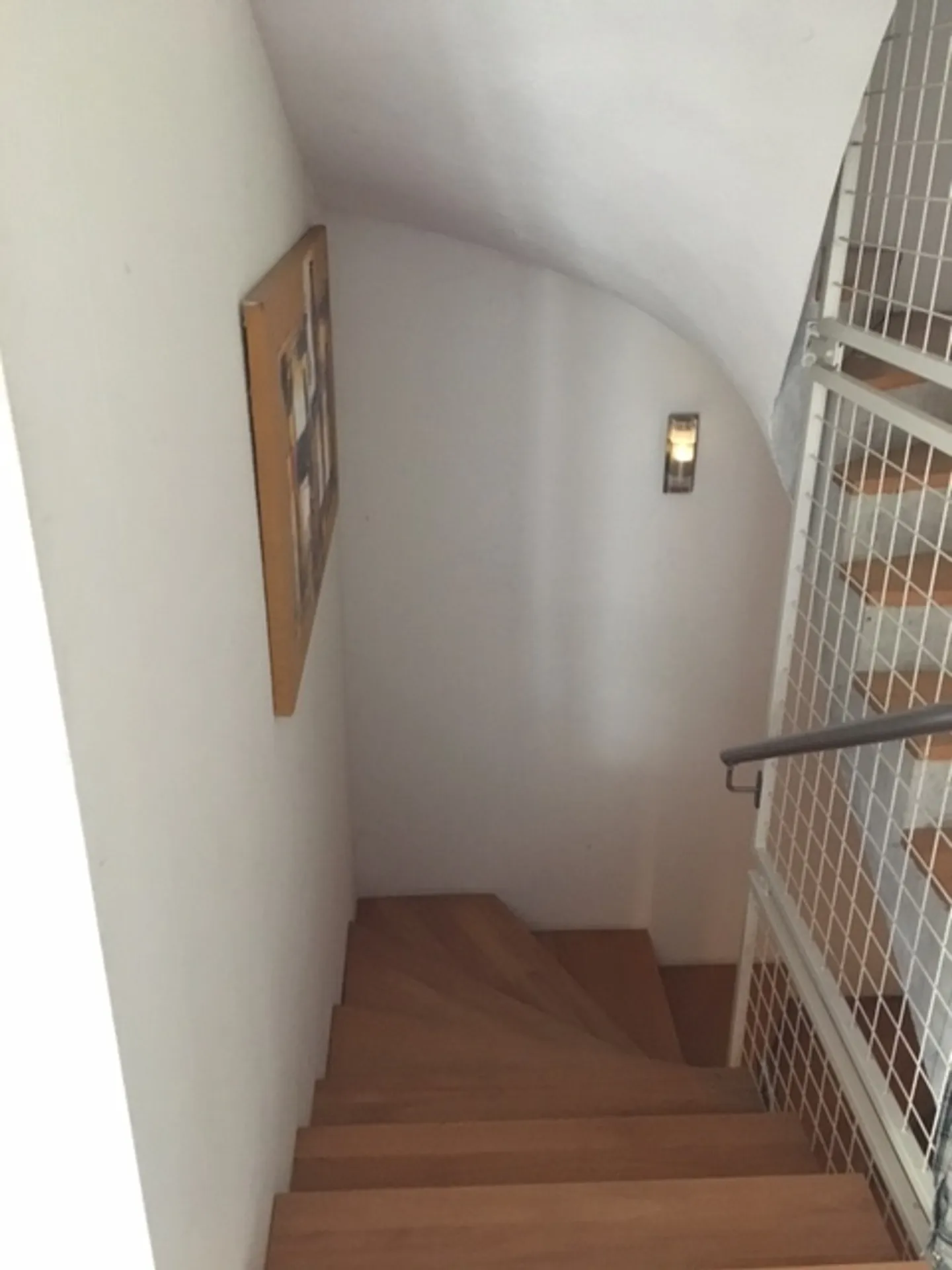 Spacious 6-room terraced house in Neuchâtel - View, calm and family comfort - Photo 2 of 9