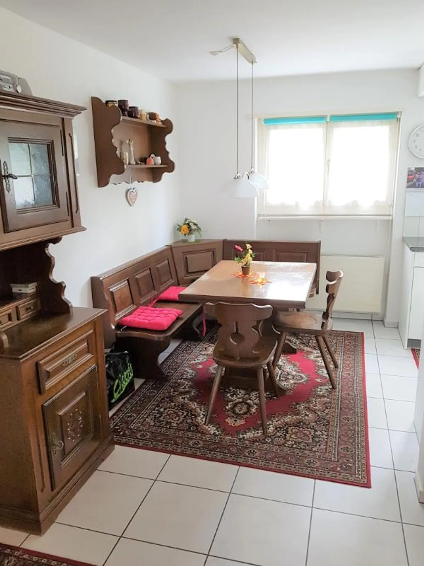 Very bright and beautiful 4½ room apartment on the raised ground floor in a sought-after residential area - Photo 4 of 10