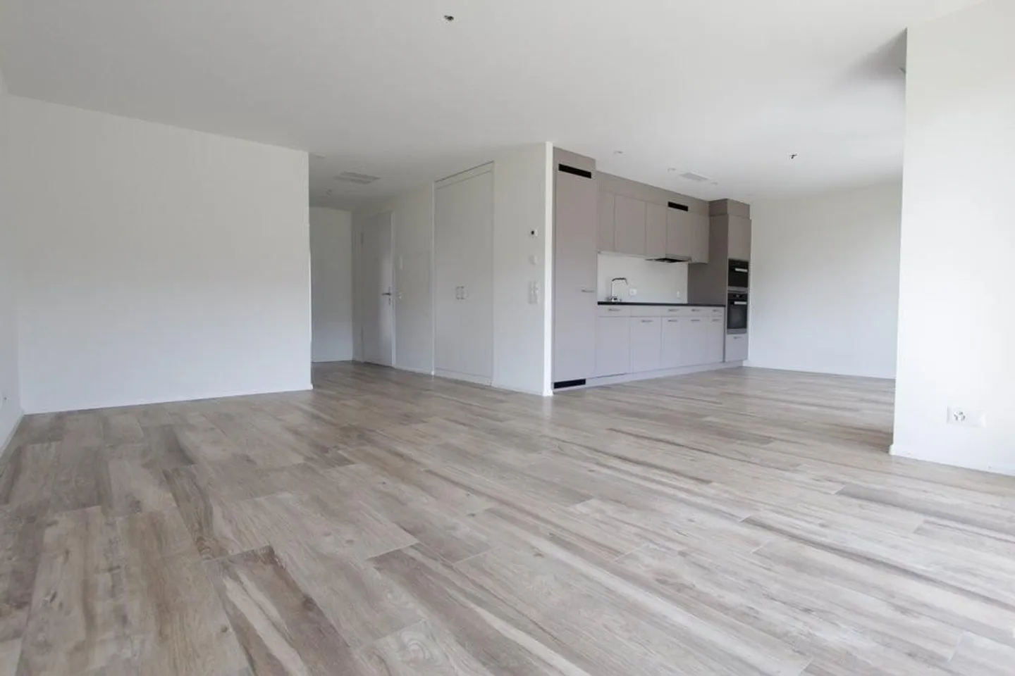 Moderne Wohnung mit Waschküche - Foto 7 von 11