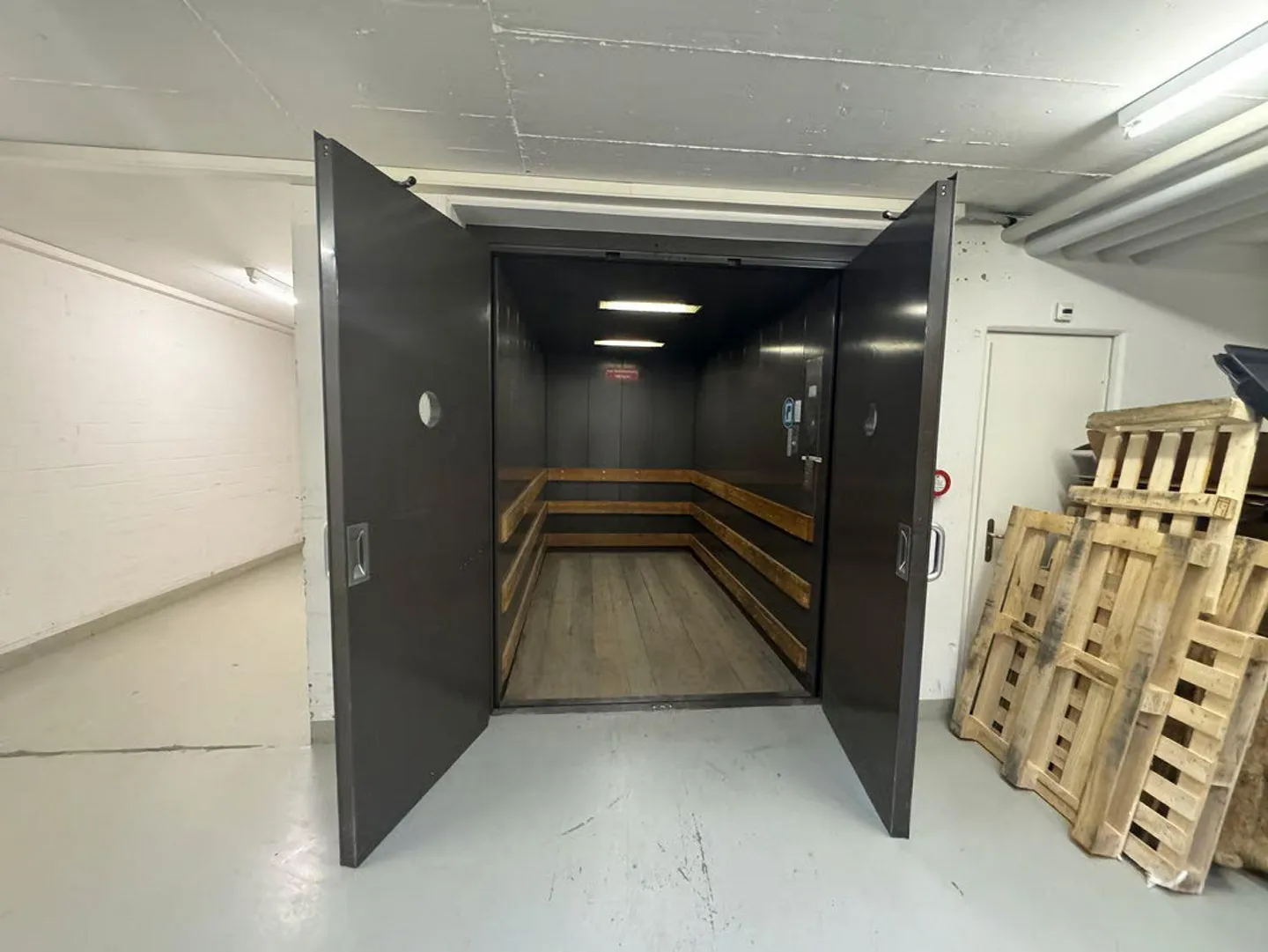 Moderne Gewerbefläche in Münsingen - Foto 2 von 16