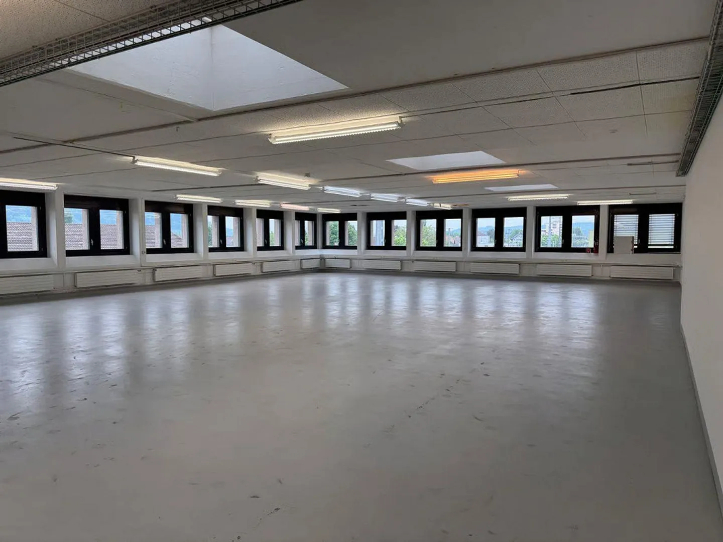 Moderne Gewerbefläche in Münsingen - Foto 7 von 16