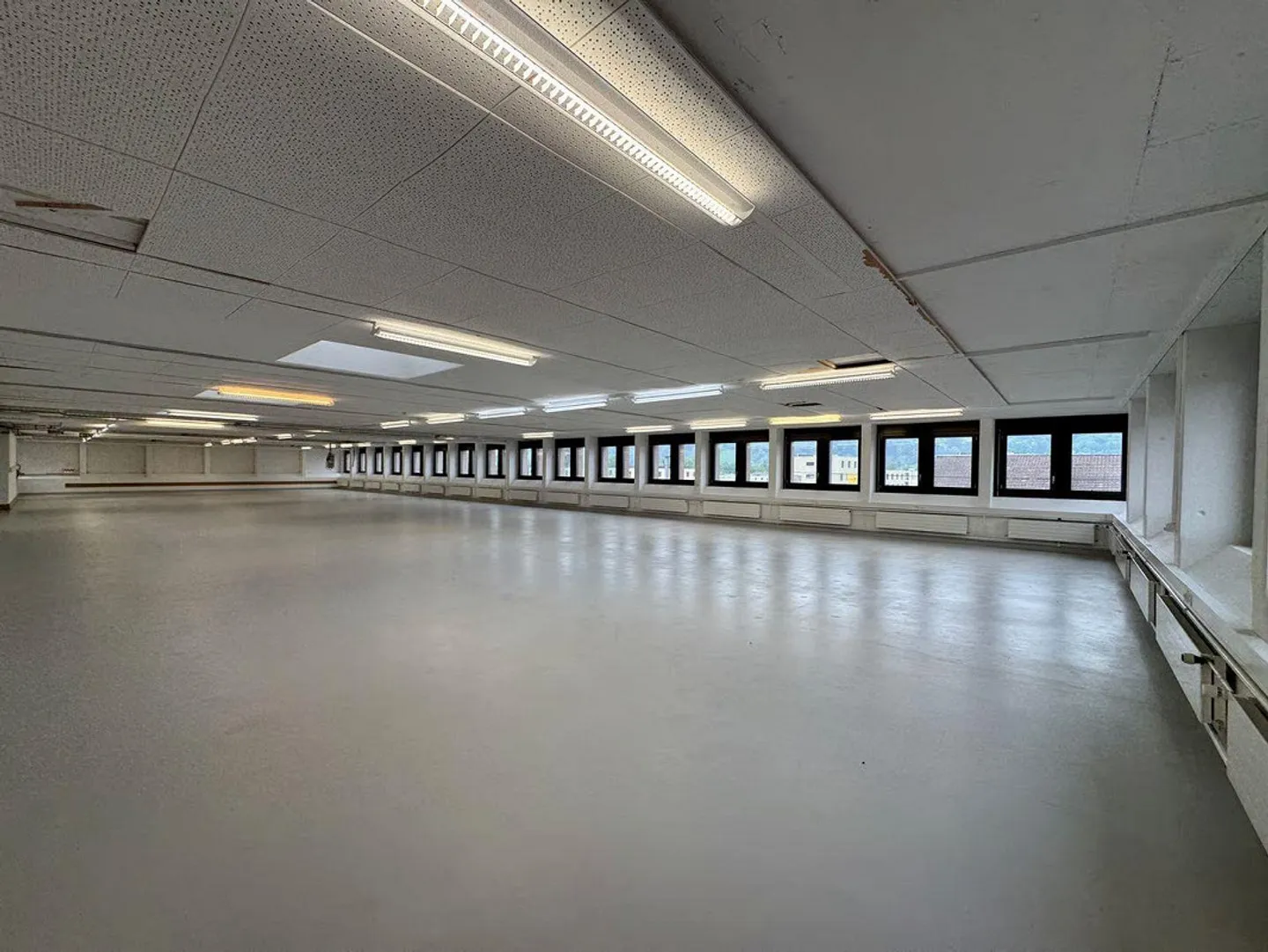 Moderne Gewerbefläche in Münsingen - Foto 4 von 16
