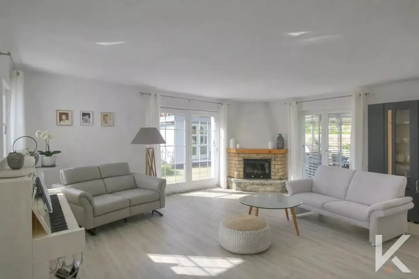 Detached villa of 5.5 rooms - Photo 4 of 13