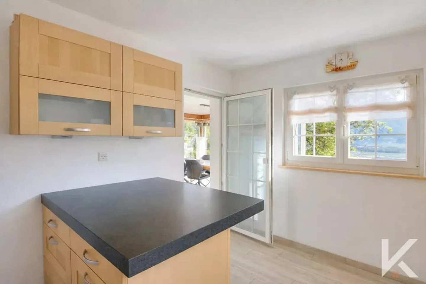 Detached villa of 5.5 rooms - Photo 7 of 13