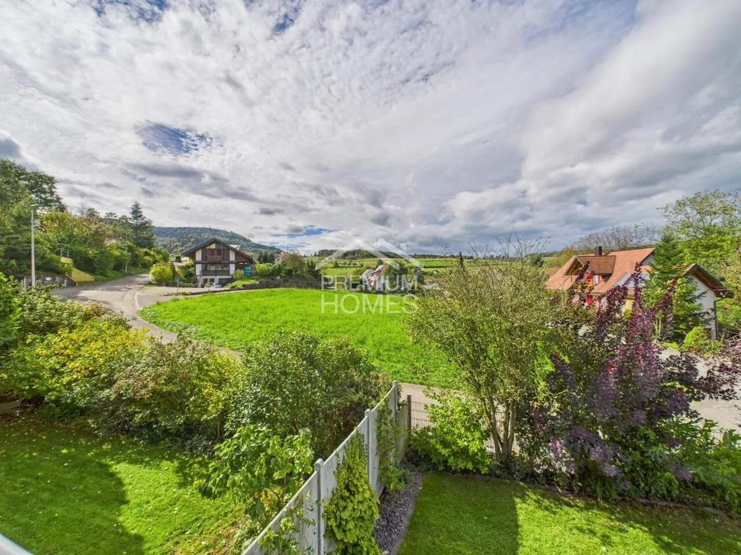 Neues Familienglück mit Garten und viel Platz - Foto 12 von 13