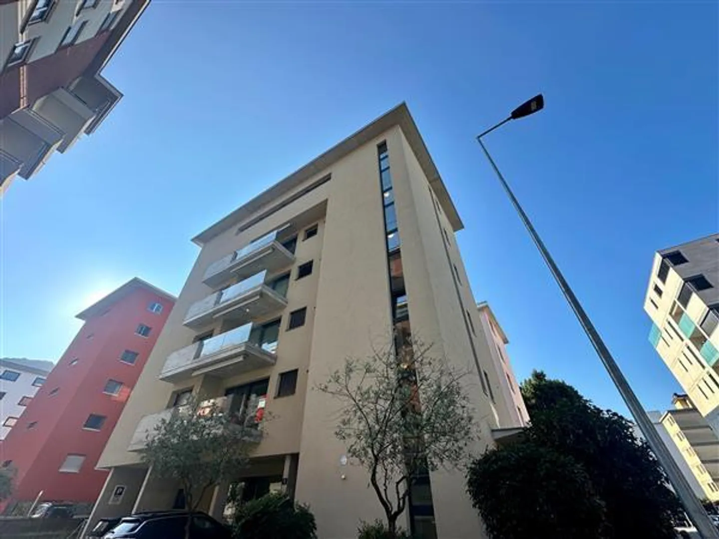 Lugano: 2.5-Room Apartment - Photo 1 of 10