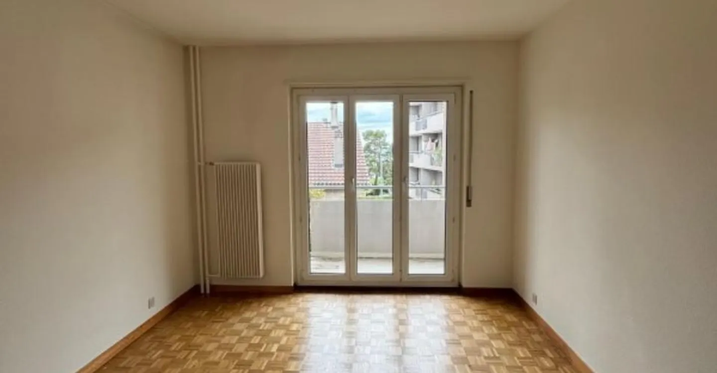01314 - 3-Zimmer-Wohnung - Sous-les-Vignes 1 und 1a - ST-BLAISE - Foto 1 von 7